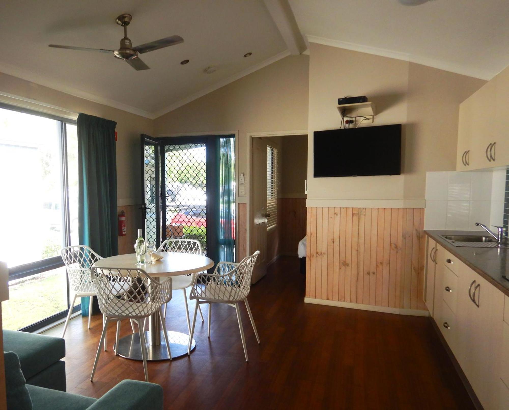 Big4 Mackay Blacks Beach Holiday Park Exterior photo